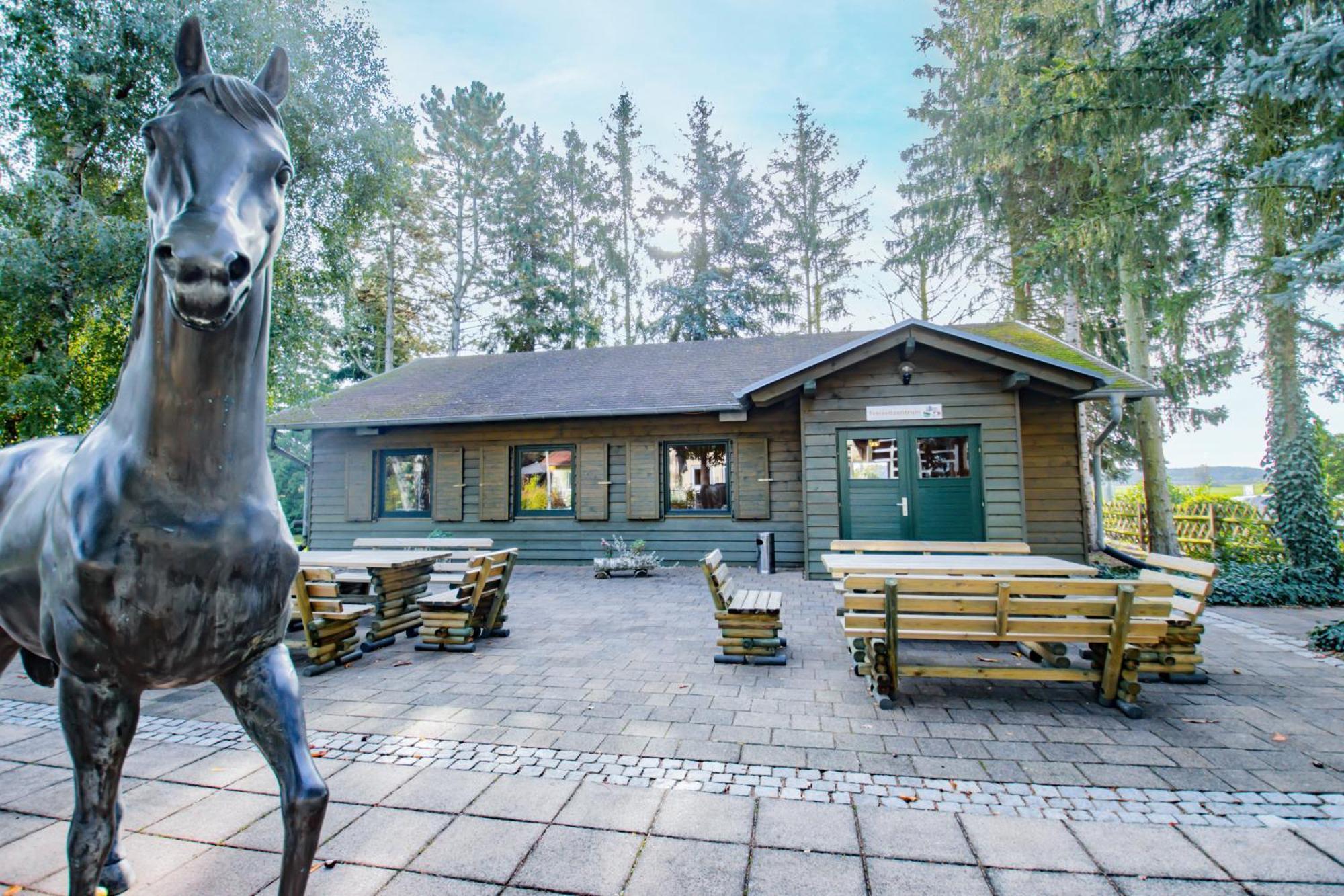 Ferien Hotel Spree-Neisse Neuhausen  Екстериор снимка