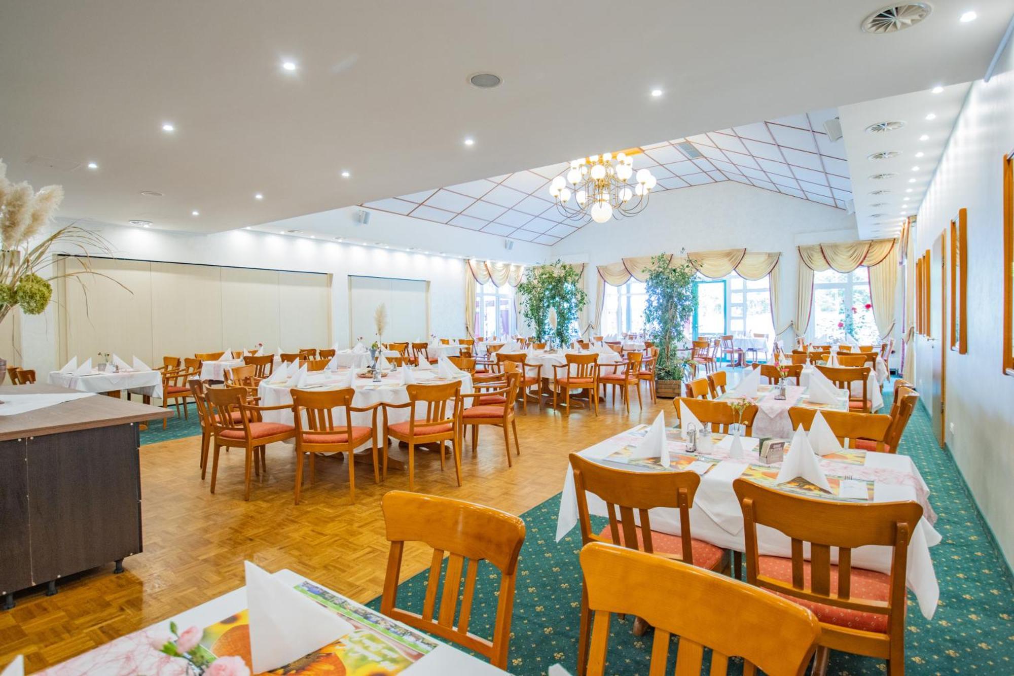 Ferien Hotel Spree-Neisse Neuhausen  Екстериор снимка