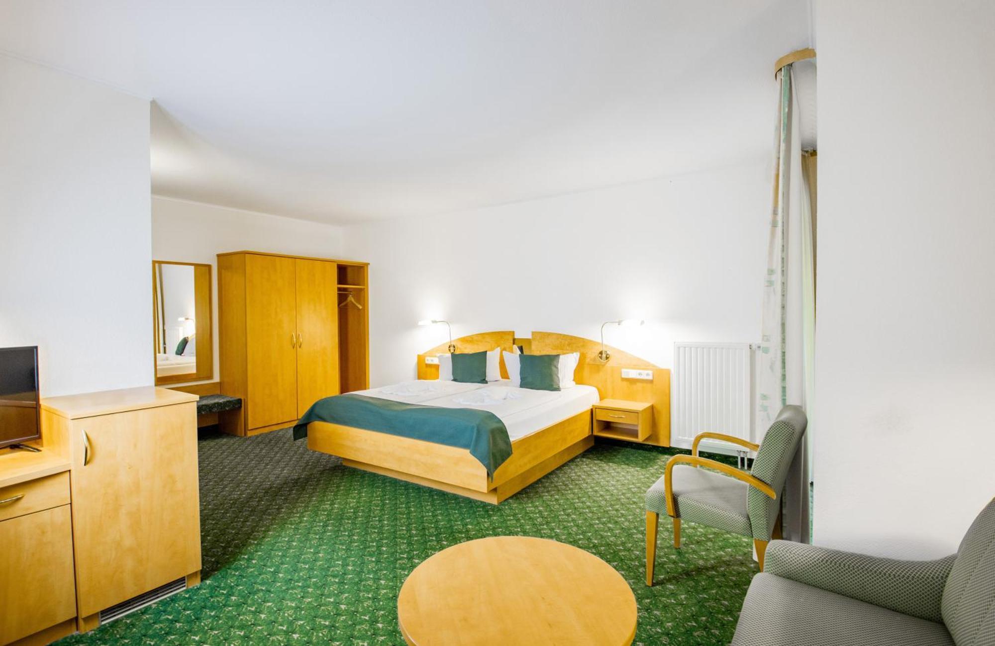Ferien Hotel Spree-Neisse Neuhausen  Екстериор снимка
