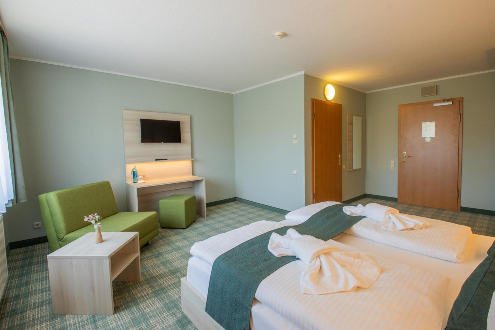 Ferien Hotel Spree-Neisse Neuhausen  Екстериор снимка
